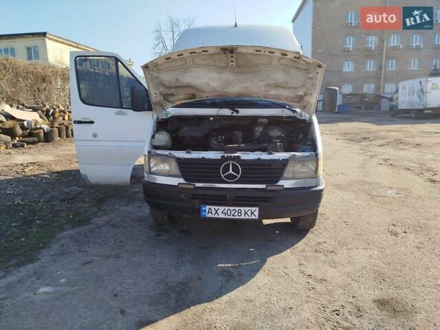 Белый Мерседес Sprinter, объемом двигателя 2.87 л и пробегом 367 тыс. км за 5000 $, фото 17 на Automoto.ua