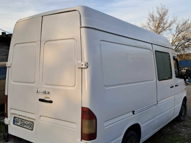 Мерседес Sprinter 1998 в Запорожье на Automoto.ua Белый Мерседес Sprinter, объемом двигателя 0 л и пробегом 35 тыс. км за 4900 $, фото 3 на Automoto.ua