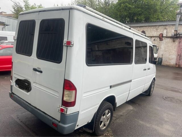 Белый Мерседес Sprinter, объемом двигателя 2.9 л и пробегом 450 тыс. км за 5900 $, фото 8 на Automoto.ua