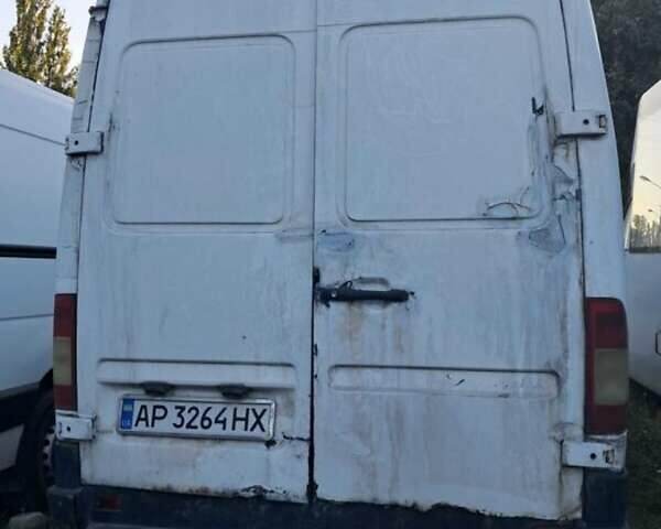 Белый Мерседес Sprinter, объемом двигателя 2.3 л и пробегом 792 тыс. км за 3900 $, фото 2 на Automoto.ua