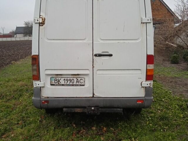 Білий Мерседес Sprinter, об'ємом двигуна 2.3 л та пробігом 540 тис. км за 2700 $, фото 3 на Automoto.ua