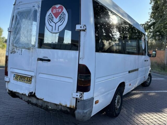 Белый Мерседес Sprinter, объемом двигателя 2.9 л и пробегом 150 тыс. км за 2600 $, фото 6 на Automoto.ua