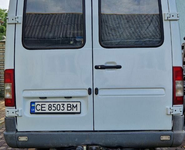 Белый Мерседес Sprinter, объемом двигателя 2.9 л и пробегом 100 тыс. км за 10800 $, фото 3 на Automoto.ua