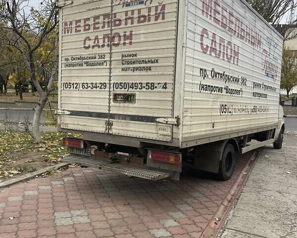 Белый Мерседес Sprinter, объемом двигателя 2.9 л и пробегом 752 тыс. км за 10000 $, фото 2 на Automoto.ua