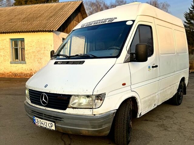 Белый Мерседес Sprinter, объемом двигателя 24 л и пробегом 0 тыс. км за 3500 $, фото 1 на Automoto.ua