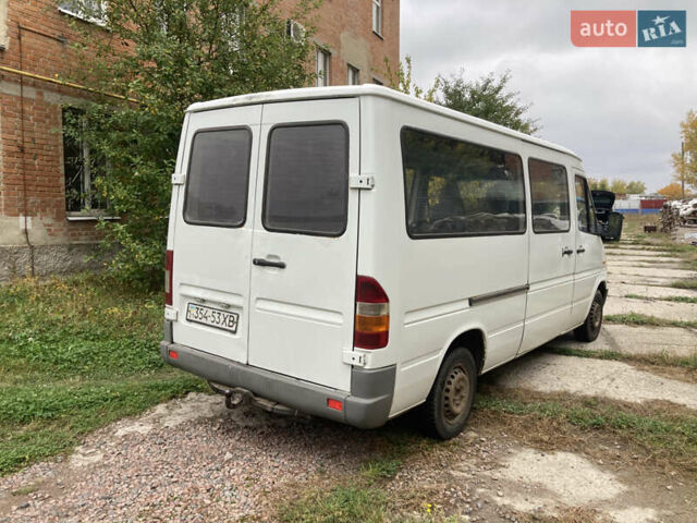 Білий Мерседес Sprinter, об'ємом двигуна 0 л та пробігом 450 тис. км за 4500 $, фото 4 на Automoto.ua
