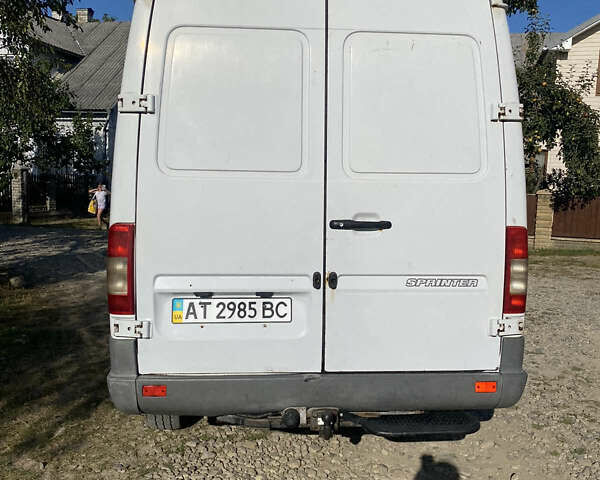 Білий Мерседес Sprinter, об'ємом двигуна 2.87 л та пробігом 500 тис. км за 7999 $, фото 3 на Automoto.ua