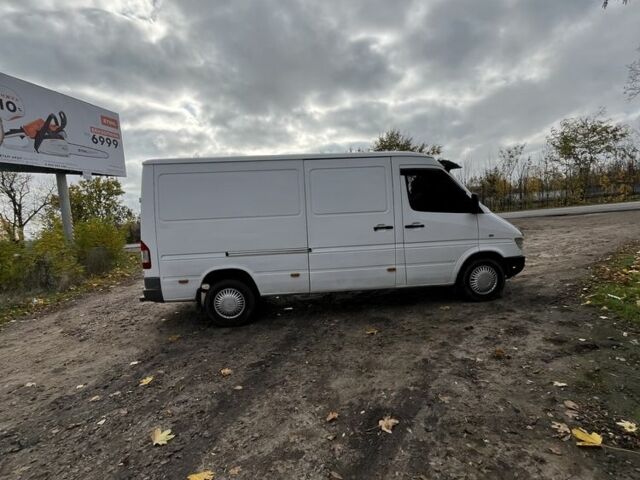 Белый Мерседес Sprinter, объемом двигателя 2.9 л и пробегом 786 тыс. км за 5500 $, фото 2 на Automoto.ua
