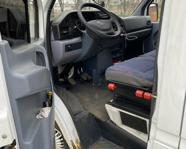 Белый Мерседес Sprinter, объемом двигателя 0 л и пробегом 385 тыс. км за 6700 $, фото 10 на Automoto.ua