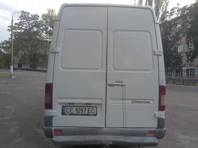 Белый Мерседес Sprinter, объемом двигателя 2.9 л и пробегом 925 тыс. км за 8000 $, фото 4 на Automoto.ua
