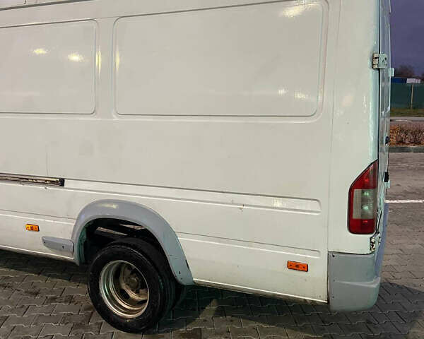 Білий Мерседес Sprinter, об'ємом двигуна 2.9 л та пробігом 750 тис. км за 9000 $, фото 5 на Automoto.ua