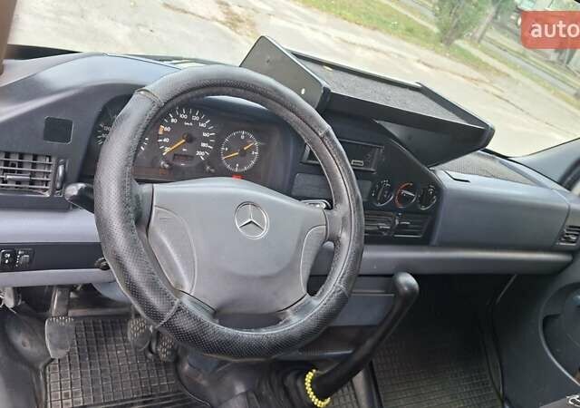 Белый Мерседес Sprinter, объемом двигателя 2.87 л и пробегом 876 тыс. км за 6800 $, фото 13 на Automoto.ua