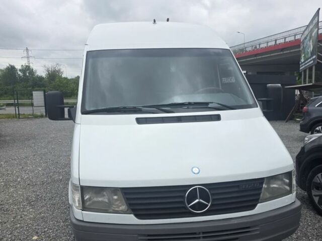 Белый Мерседес Sprinter, объемом двигателя 2.9 л и пробегом 800 тыс. км за 7700 $, фото 1 на Automoto.ua