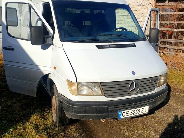Белый Мерседес Sprinter, объемом двигателя 2.9 л и пробегом 350 тыс. км за 5500 $, фото 4 на Automoto.ua
