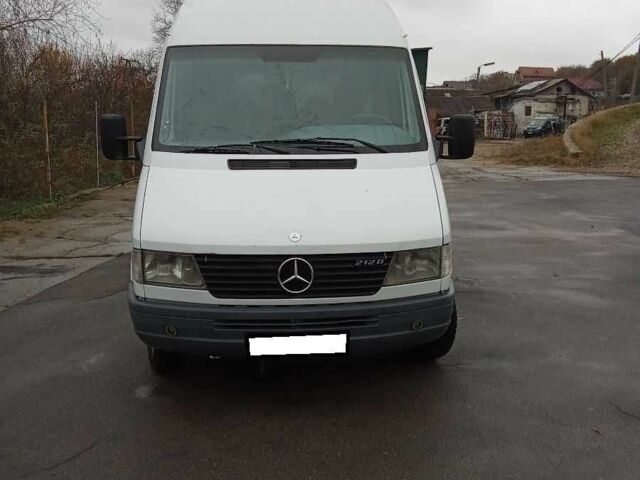 Білий Мерседес Sprinter, об'ємом двигуна 2.9 л та пробігом 400 тис. км за 2350 $, фото 1 на Automoto.ua