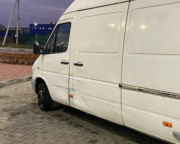 Білий Мерседес Sprinter, об'ємом двигуна 2.9 л та пробігом 750 тис. км за 9000 $, фото 6 на Automoto.ua