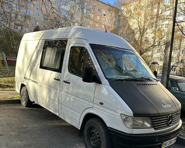 Белый Мерседес Sprinter, объемом двигателя 2.87 л и пробегом 600 тыс. км за 4900 $, фото 4 на Automoto.ua