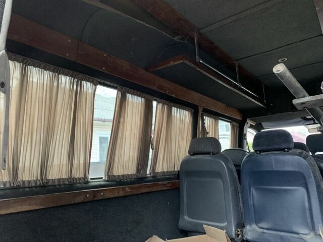 Белый Мерседес Sprinter, объемом двигателя 2.9 л и пробегом 496 тыс. км за 3700 $, фото 7 на Automoto.ua