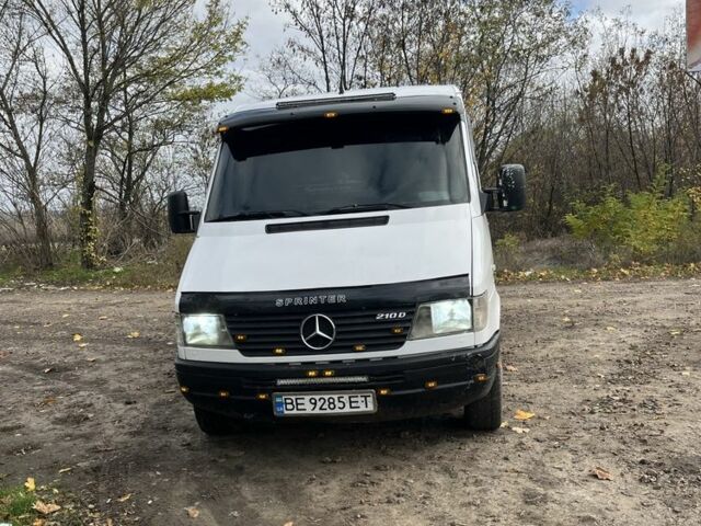 Белый Мерседес Sprinter, объемом двигателя 2.9 л и пробегом 786 тыс. км за 5500 $, фото 1 на Automoto.ua
