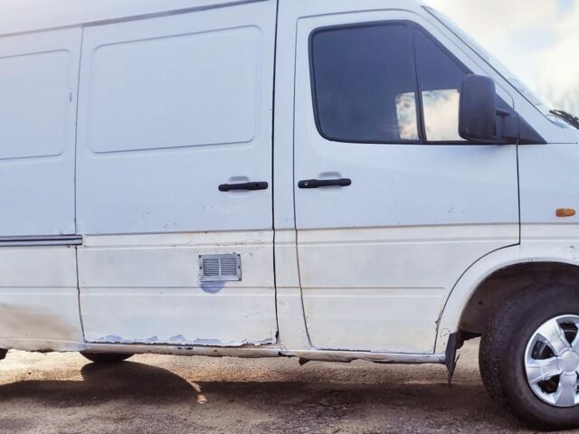 Белый Мерседес Sprinter, объемом двигателя 0 л и пробегом 400 тыс. км за 4500 $, фото 1 на Automoto.ua