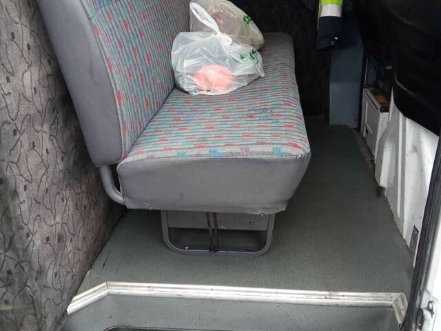 Білий Мерседес Sprinter, об'ємом двигуна 2.9 л та пробігом 400 тис. км за 2350 $, фото 5 на Automoto.ua