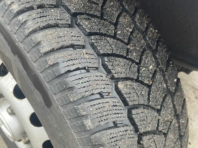 Белый Мерседес Sprinter, объемом двигателя 2.9 л и пробегом 450 тыс. км за 3900 $, фото 7 на Automoto.ua