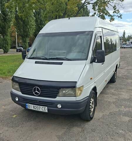 Белый Мерседес Sprinter, объемом двигателя 2.87 л и пробегом 876 тыс. км за 6800 $, фото 10 на Automoto.ua