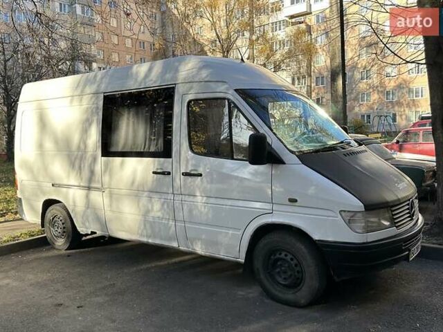 Белый Мерседес Sprinter, объемом двигателя 2.87 л и пробегом 600 тыс. км за 4900 $, фото 2 на Automoto.ua