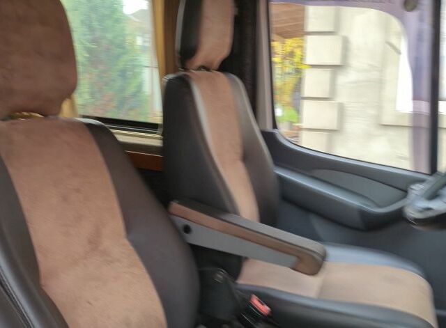 Белый Мерседес Sprinter, объемом двигателя 0 л и пробегом 422 тыс. км за 9000 $, фото 7 на Automoto.ua