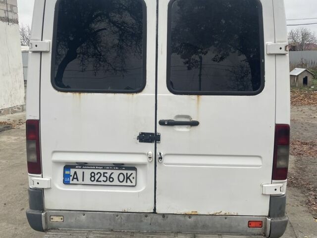 Белый Мерседес Sprinter, объемом двигателя 2.9 л и пробегом 450 тыс. км за 3900 $, фото 3 на Automoto.ua