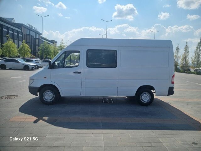 Белый Мерседес Sprinter, объемом двигателя 2.9 л и пробегом 600 тыс. км за 2600 $, фото 11 на Automoto.ua