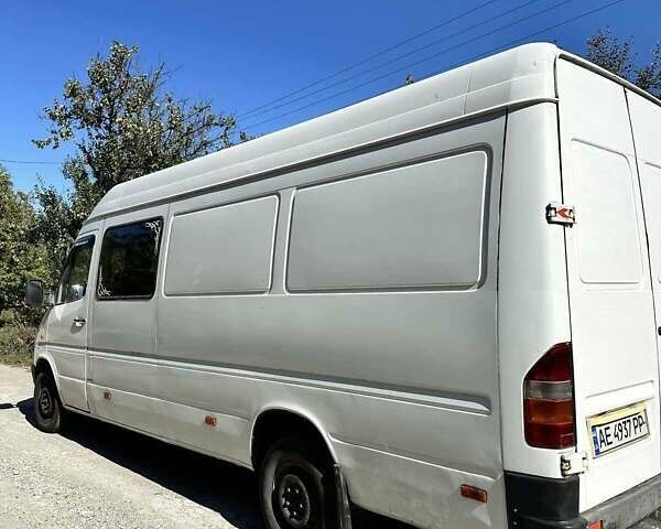 Білий Мерседес Sprinter, об'ємом двигуна 2.87 л та пробігом 830 тис. км за 6000 $, фото 2 на Automoto.ua