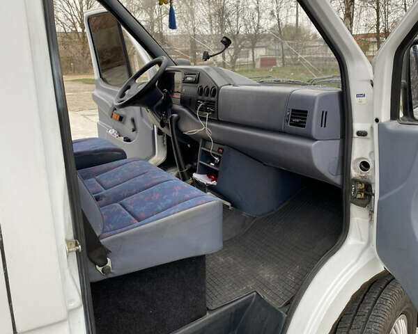 Белый Мерседес Sprinter, объемом двигателя 0 л и пробегом 385 тыс. км за 6700 $, фото 22 на Automoto.ua