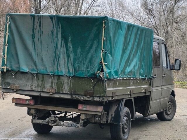 Белый Мерседес Sprinter, объемом двигателя 2.9 л и пробегом 315 тыс. км за 3300 $, фото 6 на Automoto.ua