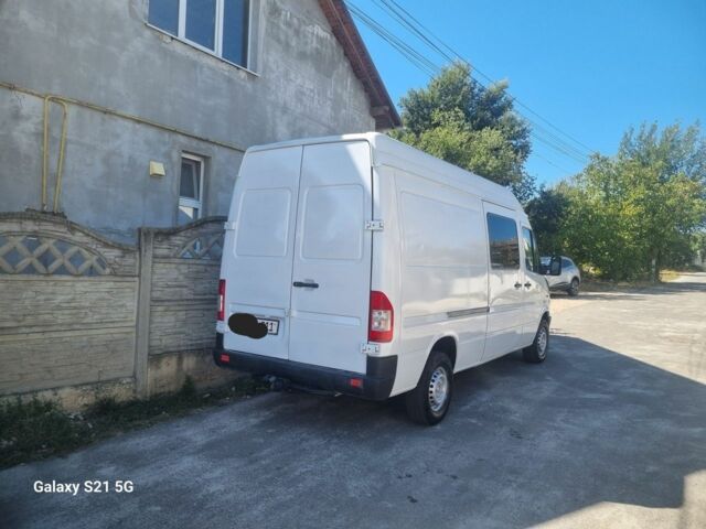 Белый Мерседес Sprinter, объемом двигателя 2.9 л и пробегом 550 тыс. км за 2600 $, фото 4 на Automoto.ua