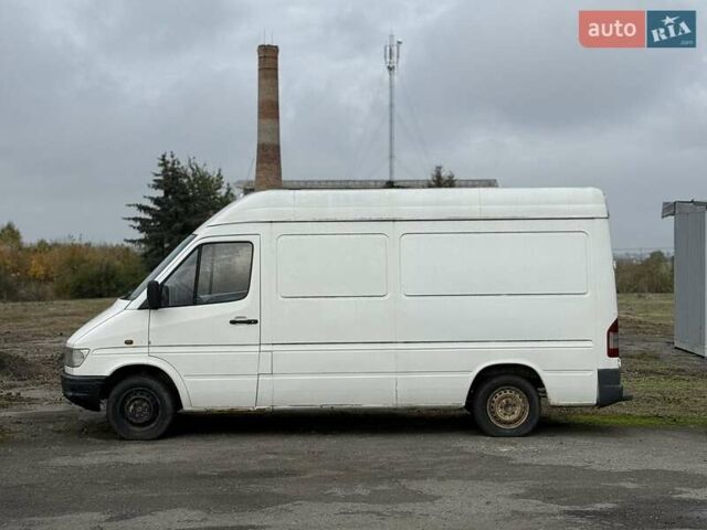Белый Мерседес Sprinter, объемом двигателя 2.8 л и пробегом 700 тыс. км за 4200 $, фото 8 на Automoto.ua