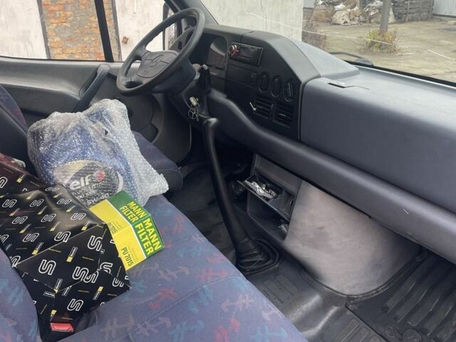Белый Мерседес Sprinter, объемом двигателя 2.9 л и пробегом 450 тыс. км за 3900 $, фото 6 на Automoto.ua
