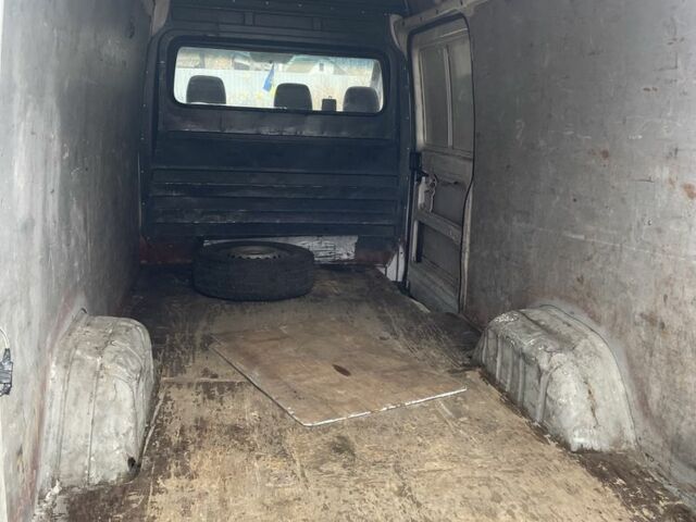 Белый Мерседес Sprinter, объемом двигателя 2.9 л и пробегом 450 тыс. км за 3900 $, фото 4 на Automoto.ua