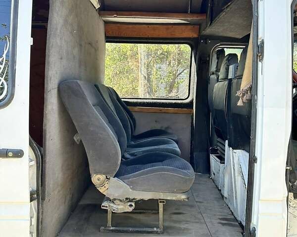 Білий Мерседес Sprinter, об'ємом двигуна 2.87 л та пробігом 830 тис. км за 6000 $, фото 16 на Automoto.ua