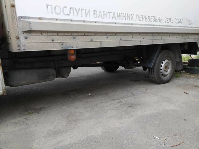 Белый Мерседес Sprinter, объемом двигателя 0 л и пробегом 640 тыс. км за 8300 $, фото 2 на Automoto.ua