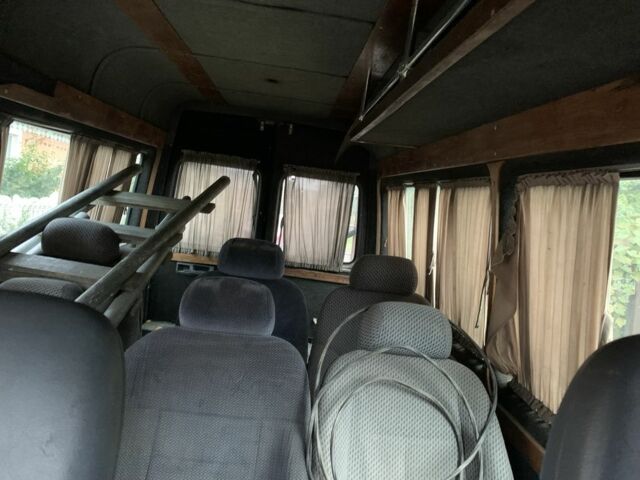 Белый Мерседес Sprinter, объемом двигателя 2.9 л и пробегом 496 тыс. км за 3700 $, фото 5 на Automoto.ua