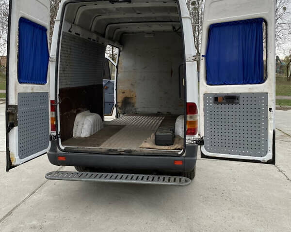 Белый Мерседес Sprinter, объемом двигателя 0 л и пробегом 385 тыс. км за 6700 $, фото 17 на Automoto.ua