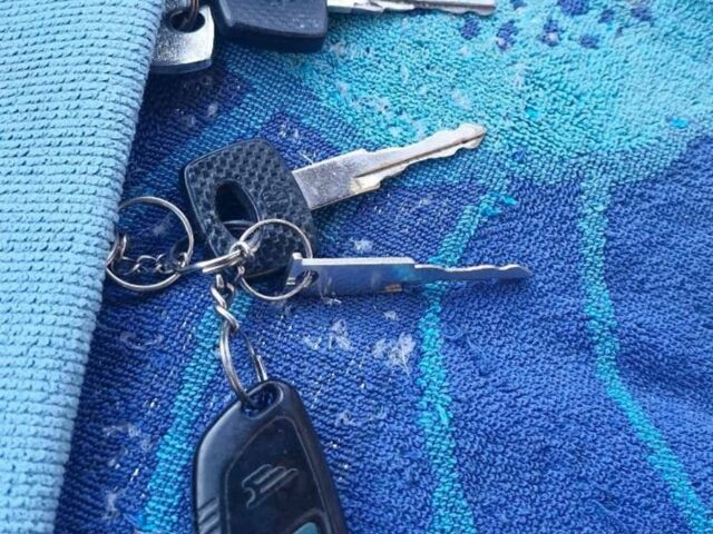 Белый Мерседес Sprinter, объемом двигателя 2.9 л и пробегом 400 тыс. км за 3000 $, фото 4 на Automoto.ua