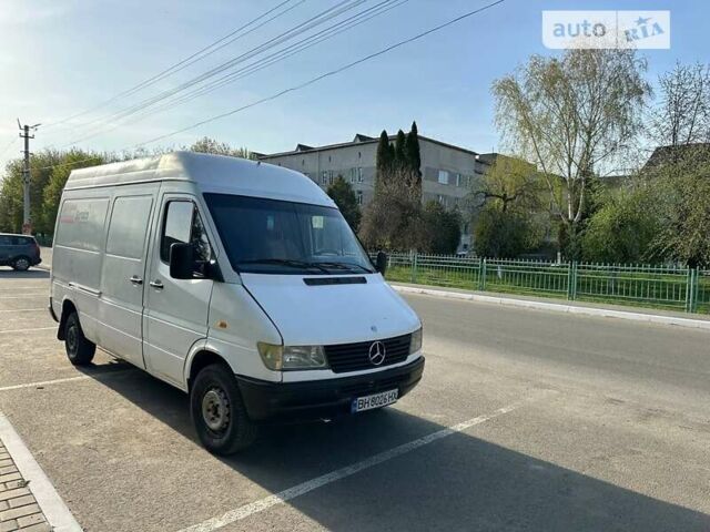 Білий Мерседес Sprinter, об'ємом двигуна 2.3 л та пробігом 300 тис. км за 4500 $, фото 6 на Automoto.ua