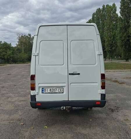 Белый Мерседес Sprinter, объемом двигателя 2.87 л и пробегом 876 тыс. км за 6800 $, фото 6 на Automoto.ua