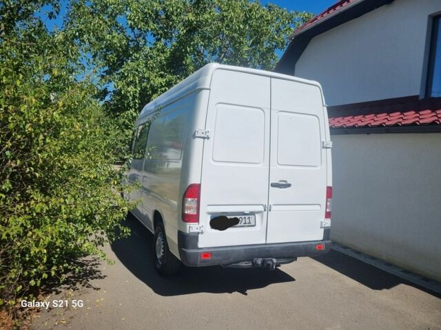 Белый Мерседес Sprinter, объемом двигателя 2.9 л и пробегом 600 тыс. км за 2600 $, фото 5 на Automoto.ua