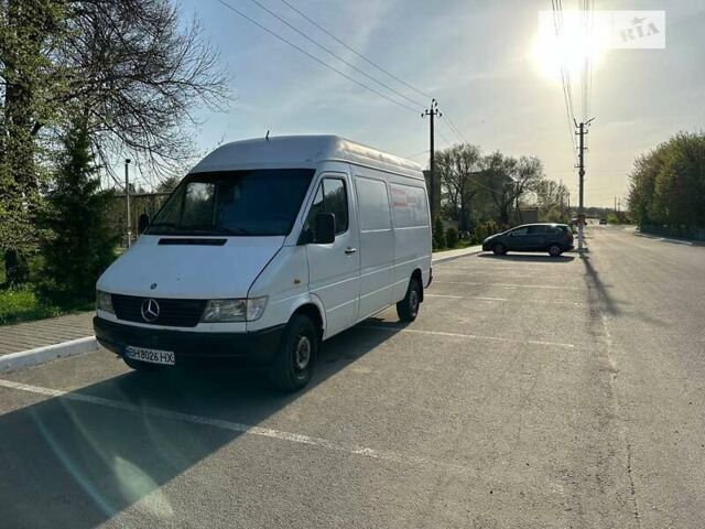 Білий Мерседес Sprinter, об'ємом двигуна 2.3 л та пробігом 300 тис. км за 4500 $, фото 10 на Automoto.ua