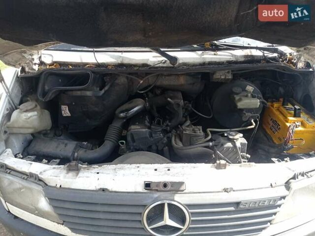Білий Мерседес Sprinter, об'ємом двигуна 2.3 л та пробігом 641 тис. км за 3500 $, фото 5 на Automoto.ua