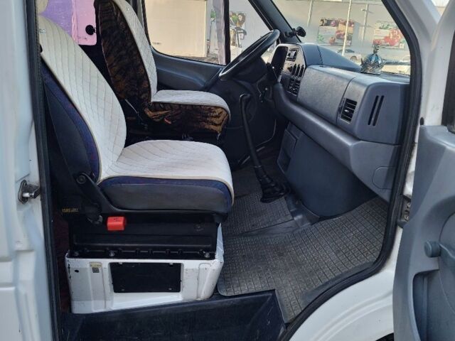 Білий Мерседес Sprinter, об'ємом двигуна 2.9 л та пробігом 450 тис. км за 1775 $, фото 5 на Automoto.ua