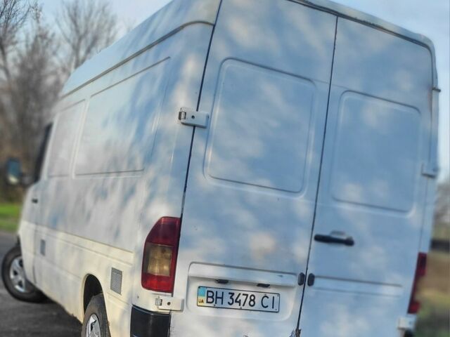 Белый Мерседес Sprinter, объемом двигателя 0 л и пробегом 400 тыс. км за 4500 $, фото 4 на Automoto.ua